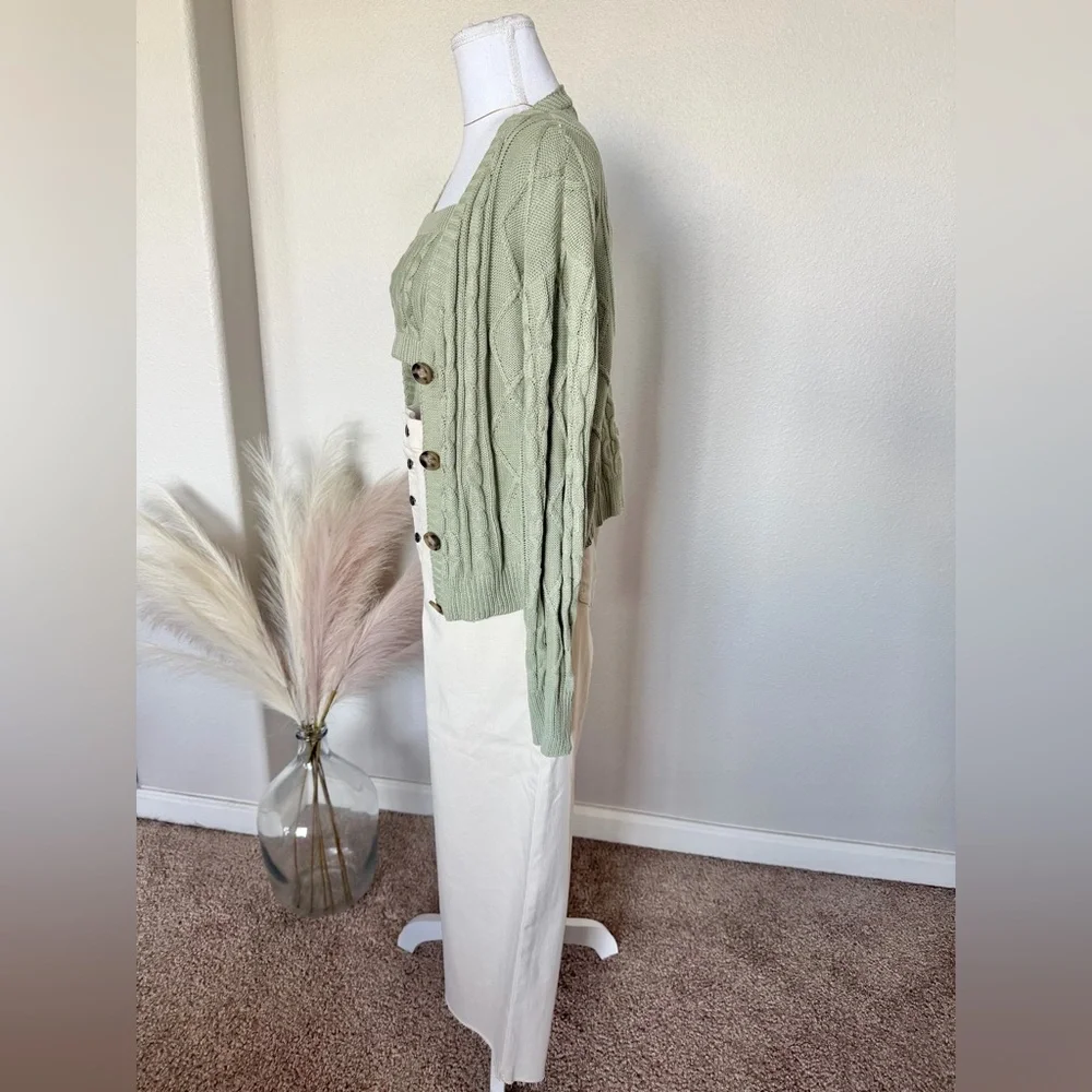 Time and Tru High Rise Cream Wide-Leg Button-Fly Jean Pants - Picture 14 of 14